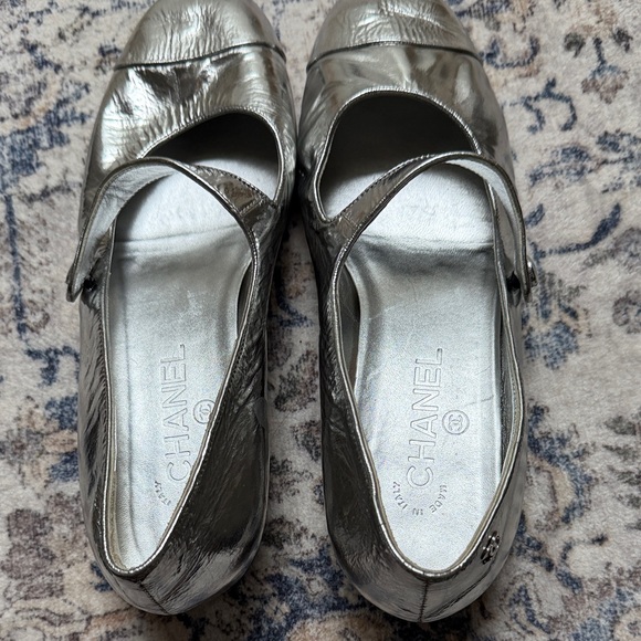 Chanel Metallic Goatskin Mary Janes size 39 - Picture 2 of 15